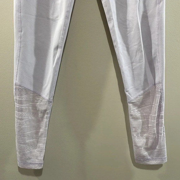 Victoria’s Sport Knockout By Victoria’s Secret Lavender with Pockets S - Picture 3 of 16